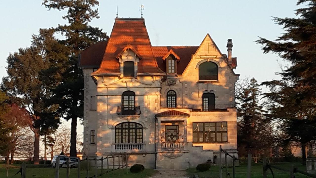 Villa Claude Коньяк Экстерьер фото