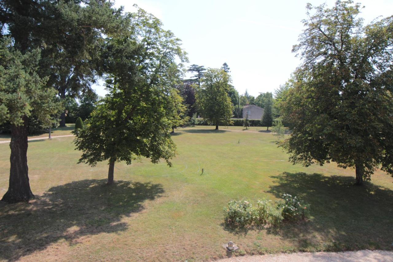 Villa Claude Коньяк Экстерьер фото